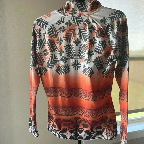 Athleta Aztec snowflake women’s 1/2 zip pullover lightweight sporty jacket small - Picture 3 of 7